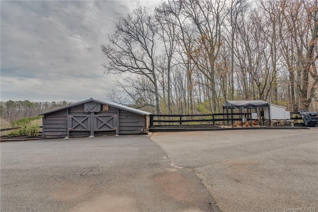 225 Mockingbird Hill Road Landrum, SC 29356 - Photo 19 of 26