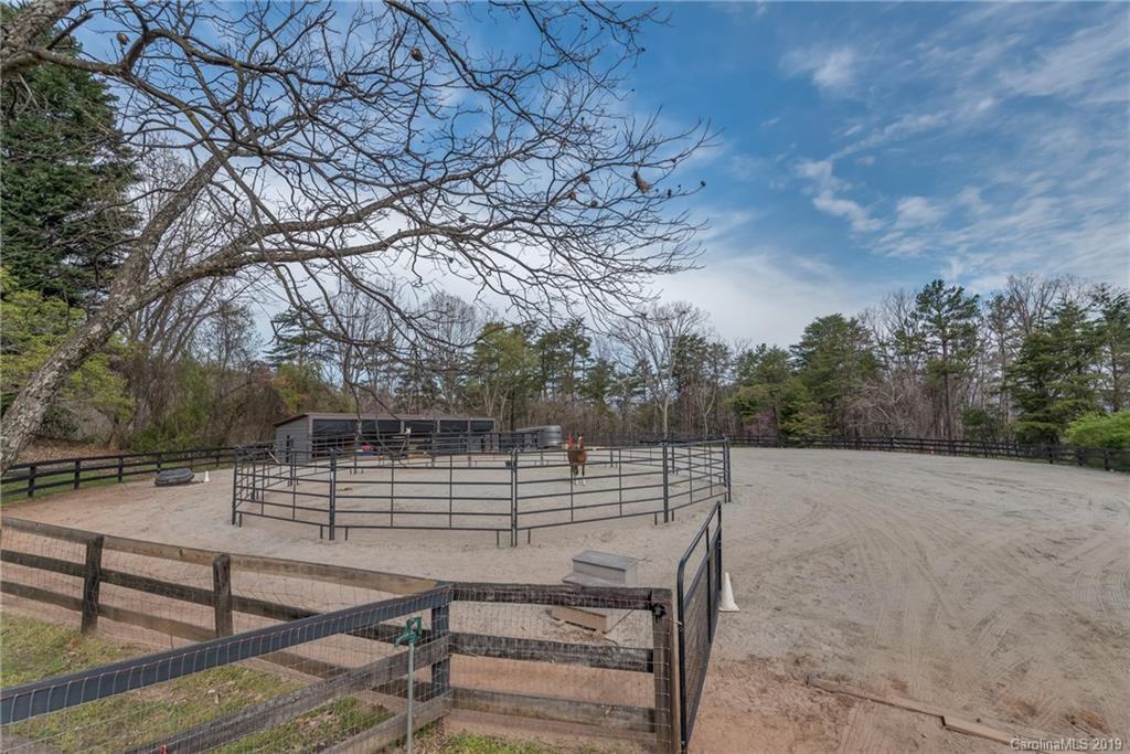 225 Mockingbird Hill Road Landrum, SC 29356 - Photo 22 of 26