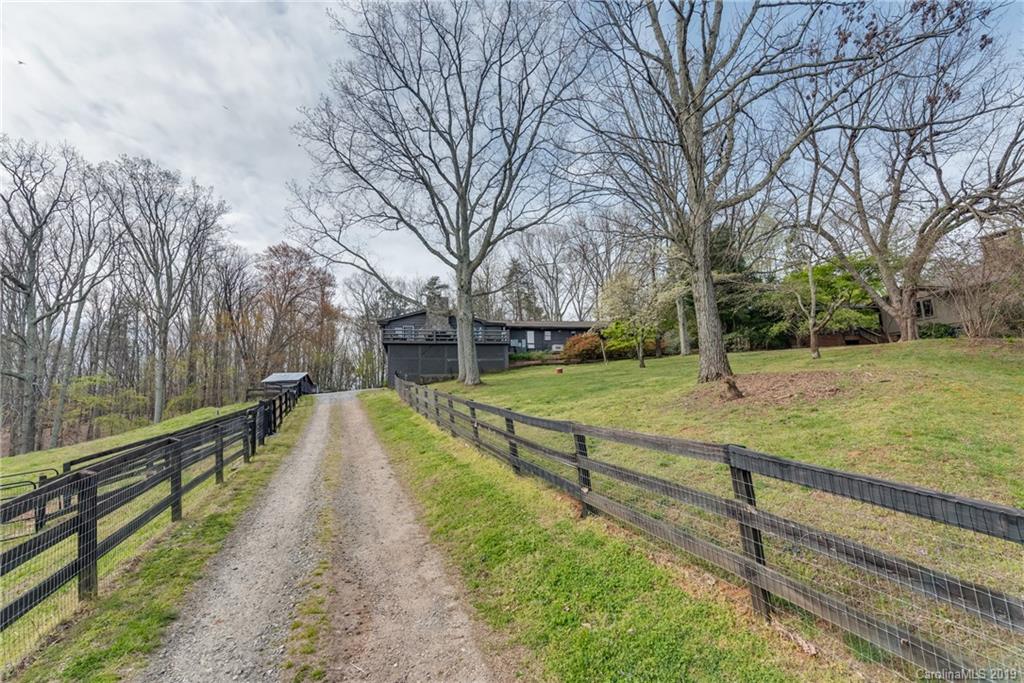 225 Mockingbird Hill Road Landrum, SC 29356 - Photo 23 of 26