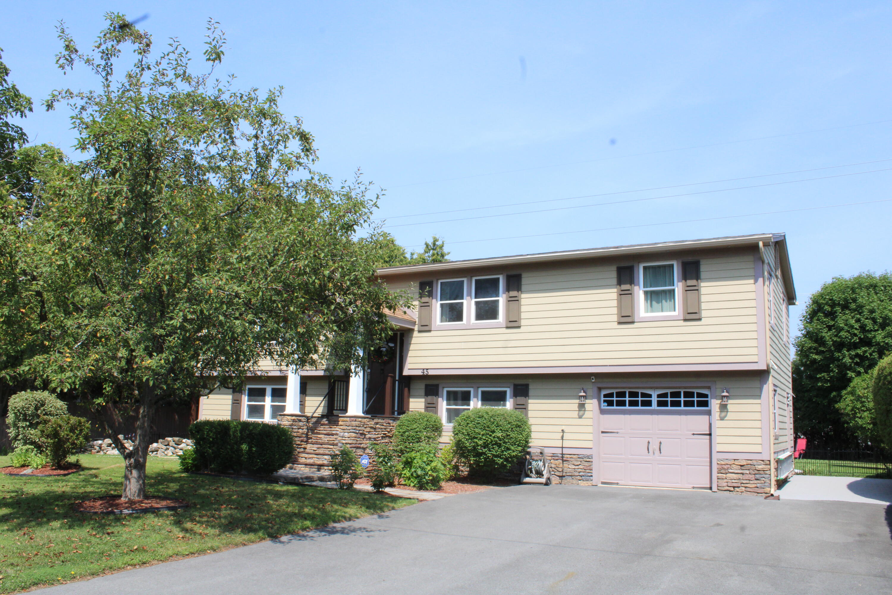 45 Cogan Avenue Plattsburgh, NY 12901 - Photo 2 of 57