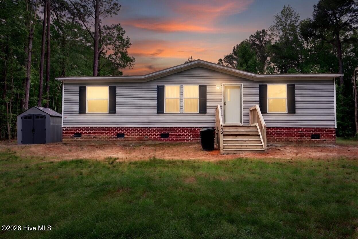 123 Seabreeze Road Hertford, NC 27944 - Photo 1 of 22 123 Seabreeze Road