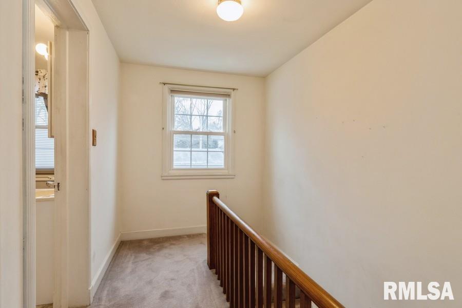 1606 Pershing Boulevard Clinton, IA 52732 - Photo 18 of 26 Gallery Image 18