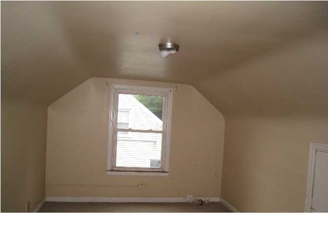 1028 Reeves Road Louisville, KY 40219 - Photo 5 of 7 Additional Photo
