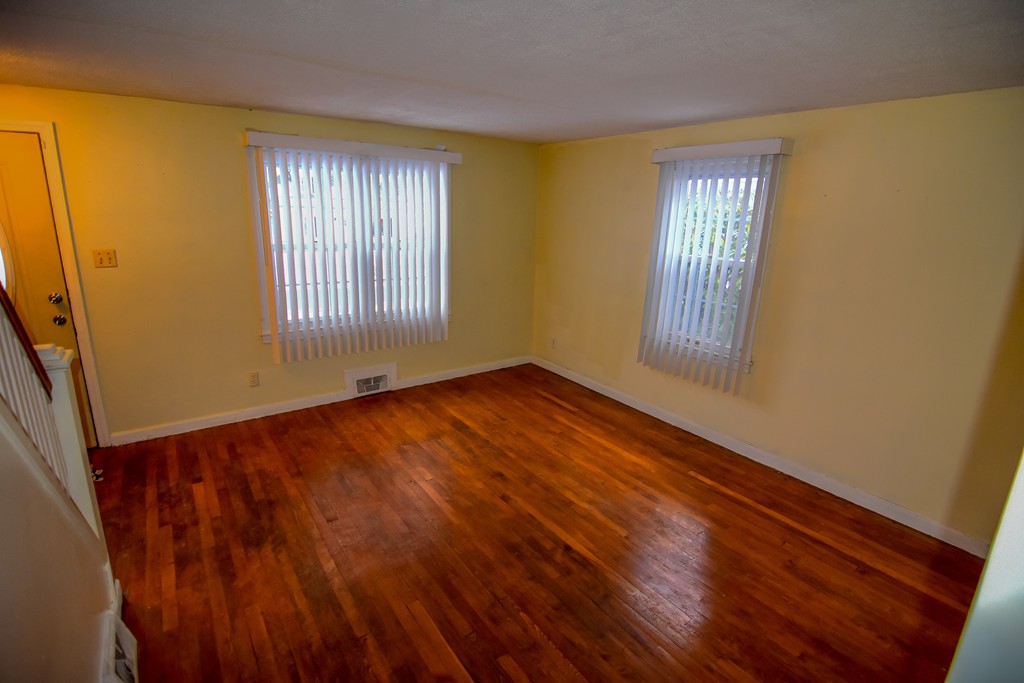 22 Wheeler Avenue Springfield, MA 01118 - Photo 4 of 14 Gallery Image 4