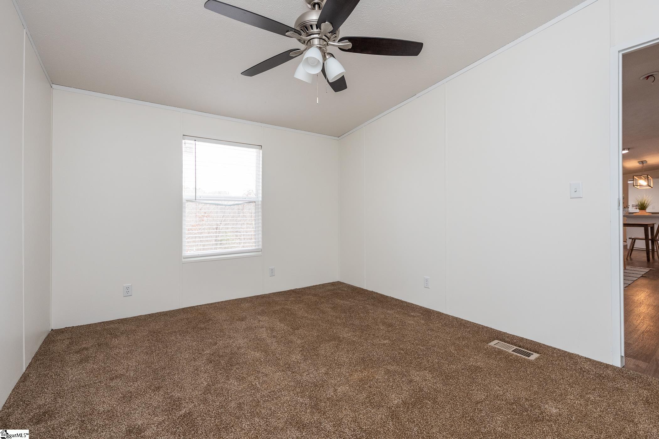 1131 Whiten Road Belton, SC 29627 - Photo 4 of 27