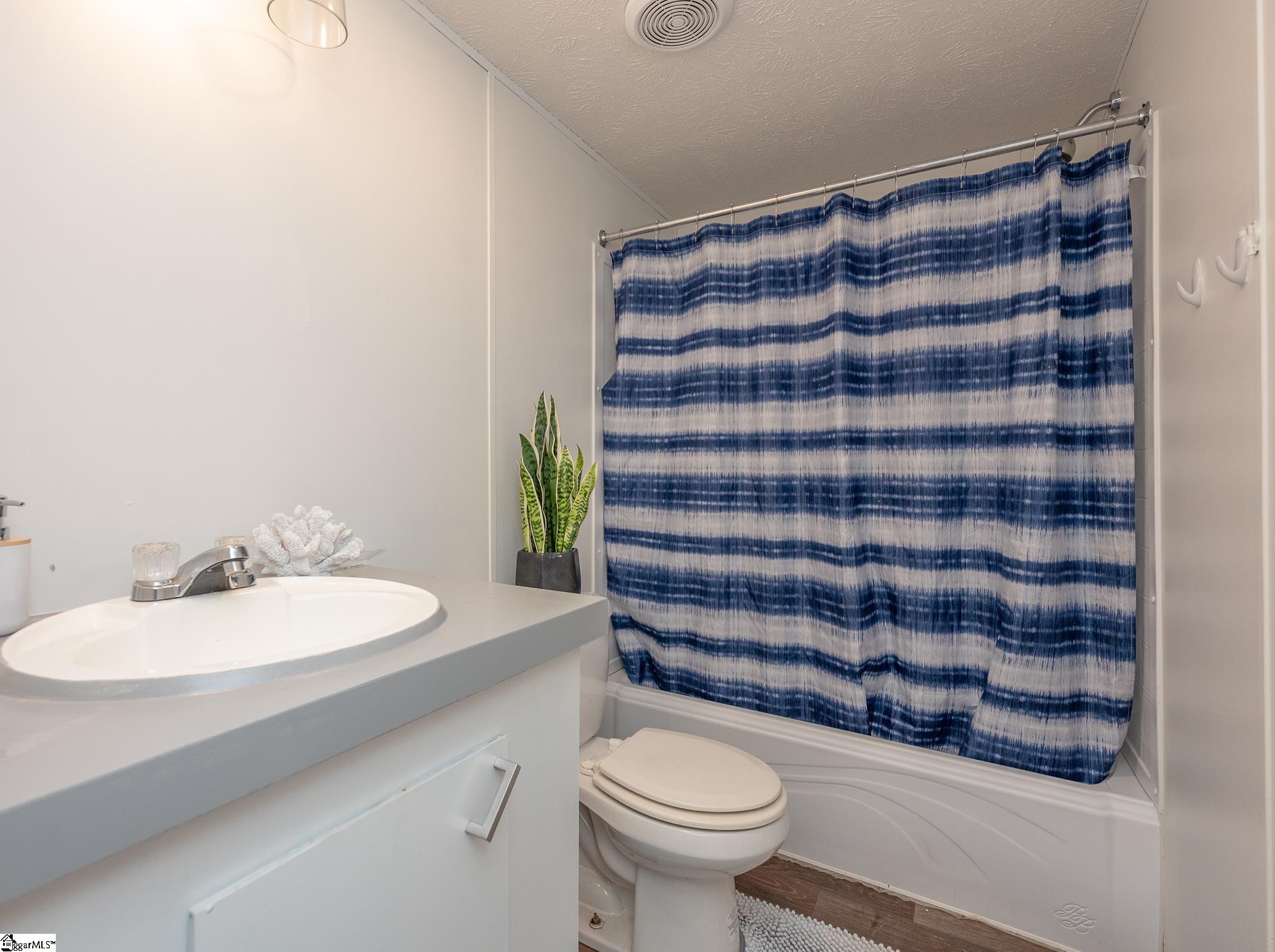 1131 Whiten Road Belton, SC 29627 - Photo 5 of 27
