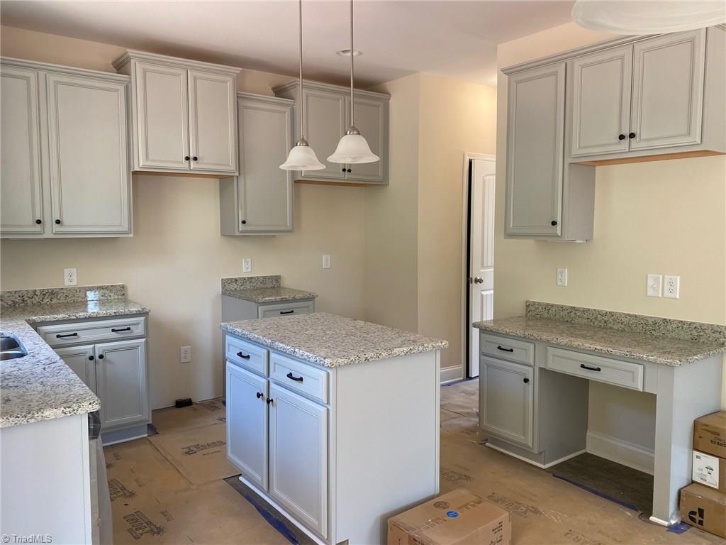 7730 Carson Path Summerfield, NC 27358 - Photo 4 of 16 Gallery Image 4