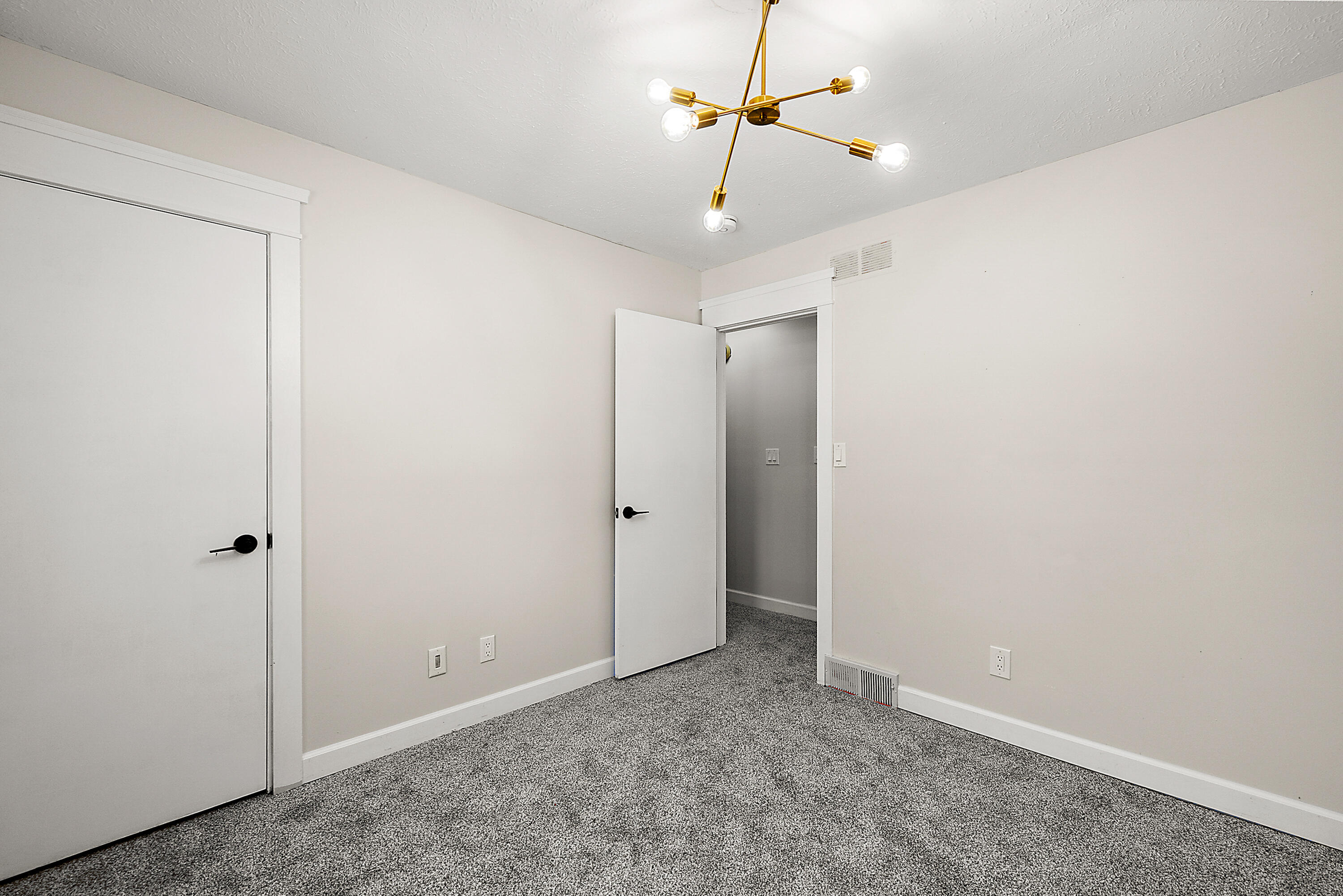 2932 Squirrel Road Bloomfield Hills, MI 48304 - Photo 38 of 58 2932 Squirrel Rd-75