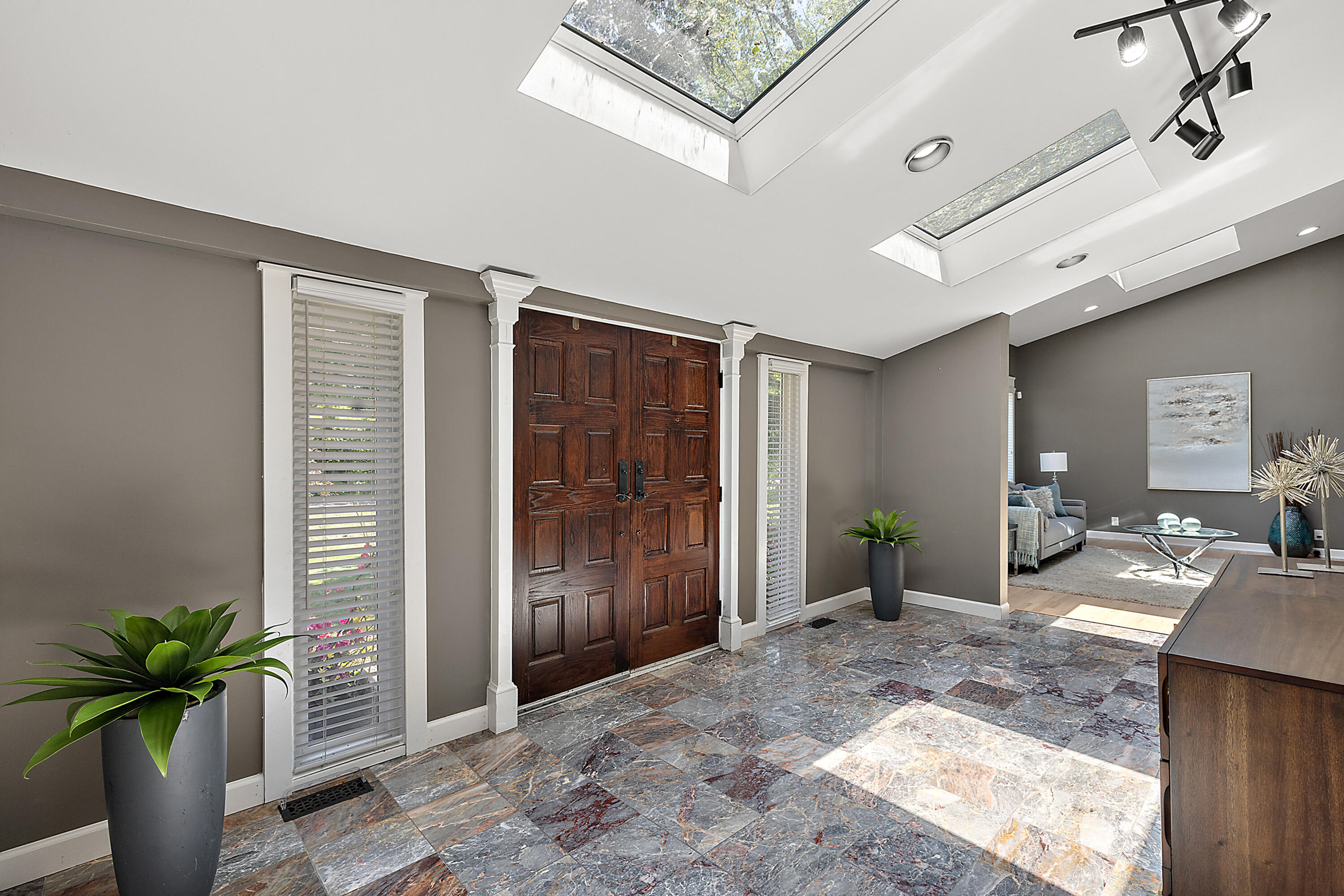 2932 Squirrel Road Bloomfield Hills, MI 48304 - Photo 4 of 58 2932 Squirrel Rd-19