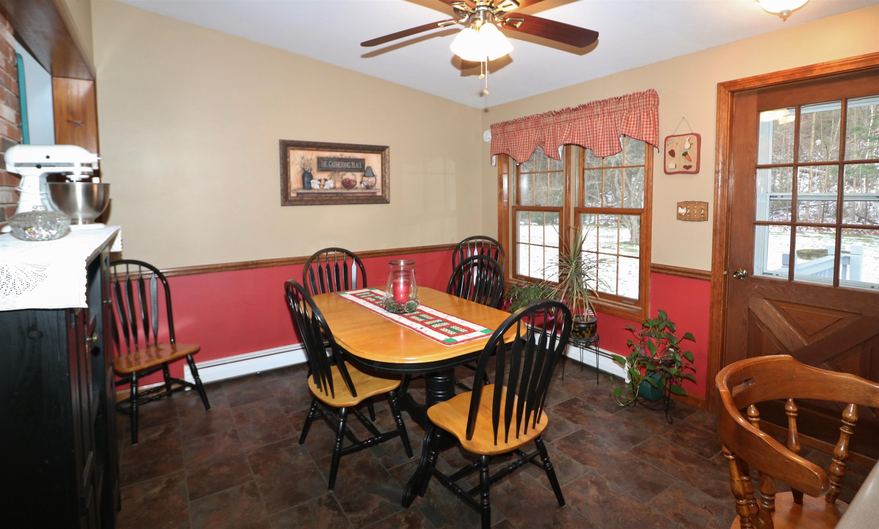 15 Stony Brook Road Gorham, NH 03581 - Photo 5 of 22 Gallery Image 5