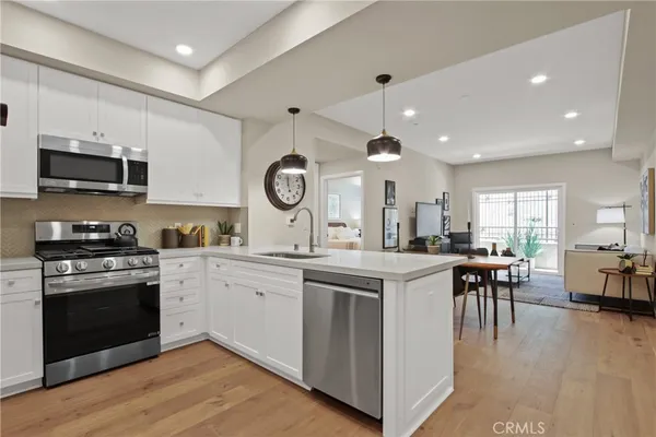 $1,079,900 | 927 Deep Valley Drive, Unit 115, Rolling Hills Estates, CA 90274