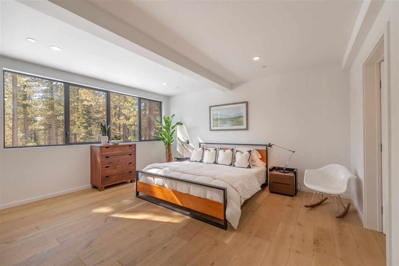 11724 Sierra Drive Truckee, CA 96161 - Photo 15 of 21