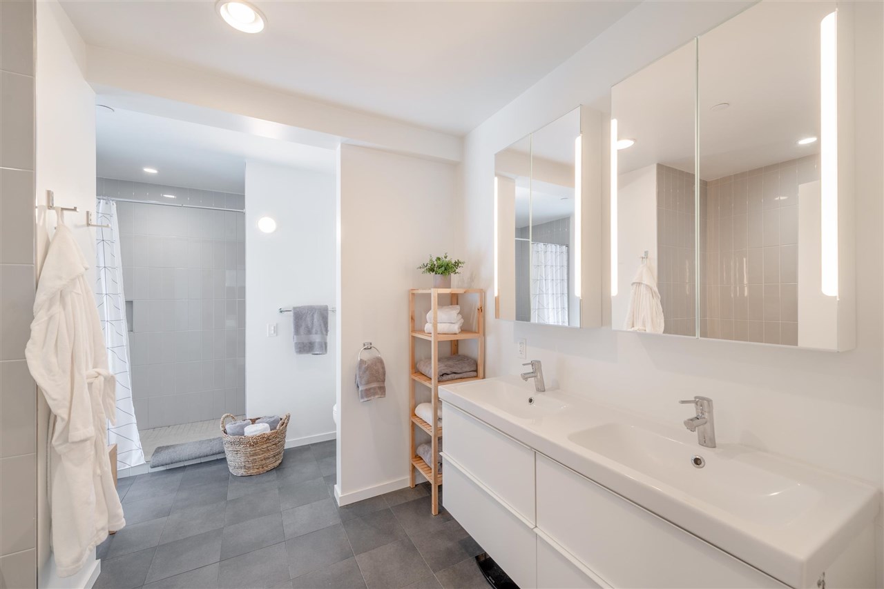 11724 Sierra Drive Truckee, CA 96161 - Photo 16 of 21