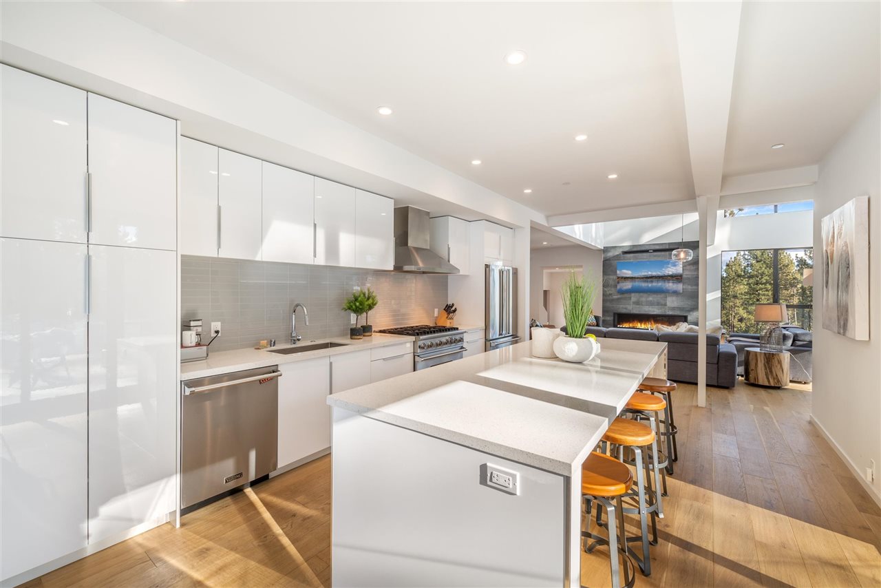 11724 Sierra Drive Truckee, CA 96161 - Photo 10 of 21