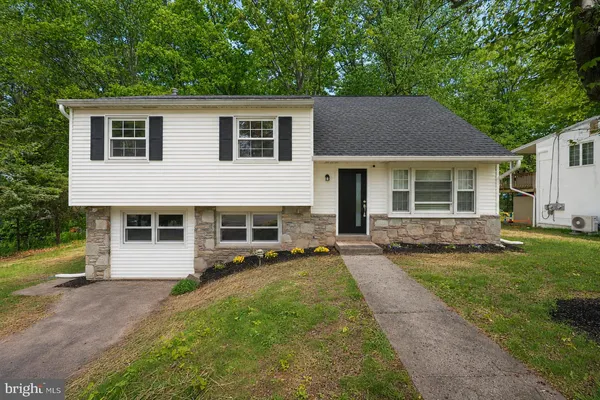$619,900 | 202 Wiltshire Drive, Chalfont, PA 18914