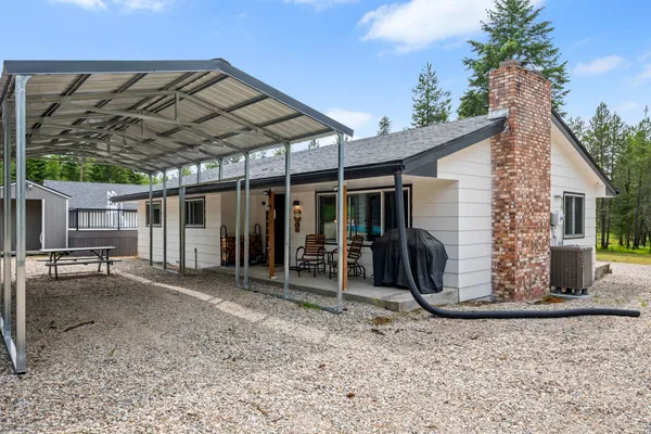 $815,000 | 1061 Roberts Road, Newport, WA 99156