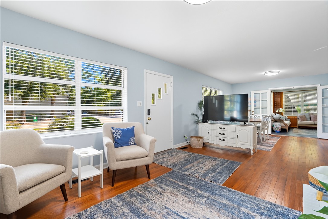 416 Magnolia Avenue St. Simons Island, GA 31522 - Photo 12 of 37