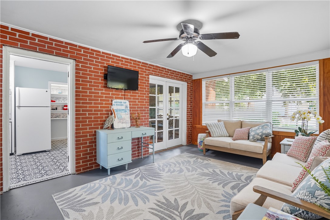 416 Magnolia Avenue St. Simons Island, GA 31522 - Photo 21 of 37