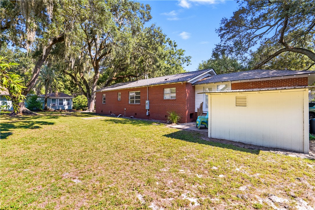 416 Magnolia Avenue St. Simons Island, GA 31522 - Photo 33 of 37