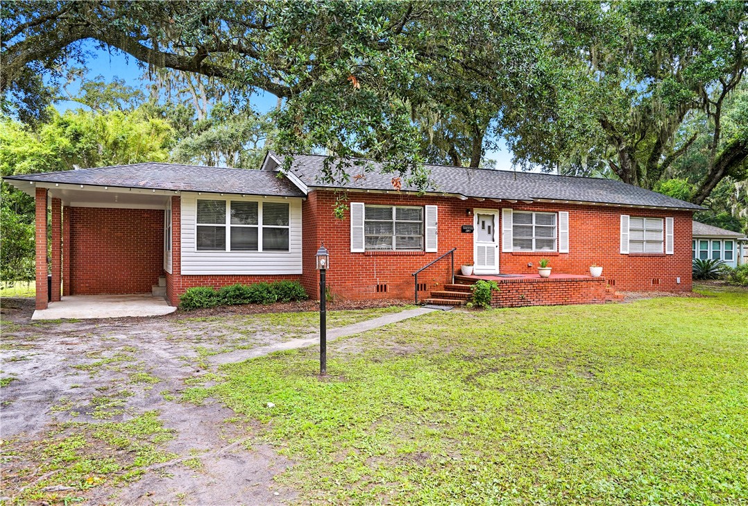 416 Magnolia Avenue St. Simons Island, GA 31522 - Photo 4 of 37