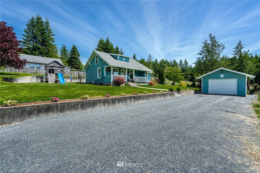 154 Walhaupt Road Onalaska, WA 98570 - Photo 4 of 33 Gallery Image 4