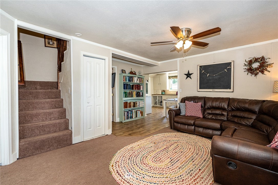 154 Walhaupt Road Onalaska, WA 98570 - Photo 10 of 33 Gallery Image 10