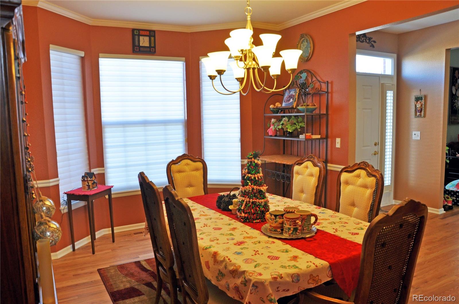 2074 Maples Place Highlands Ranch, CO 80129 - Photo 7 of 34 Gallery Image 7