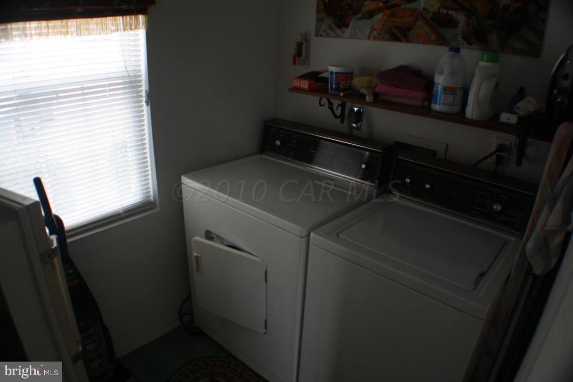 9821 Keyser Point Road, Unit 6 Ocean City, MD 21842 - Photo 6 of 11 Gallery Image 6