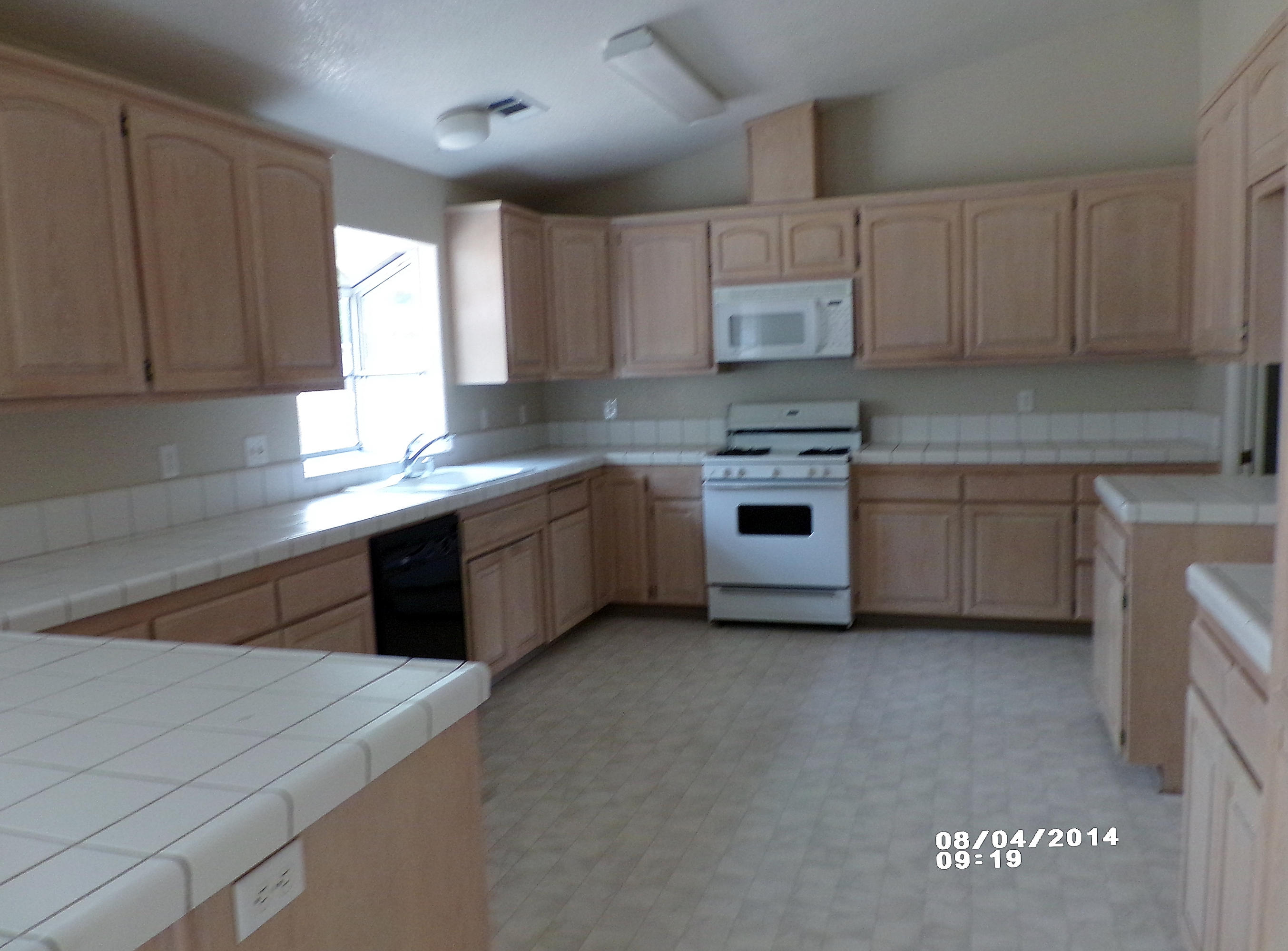 3161 Brent Road Redding, CA 96002 - Photo 12 of 22 Kitchen