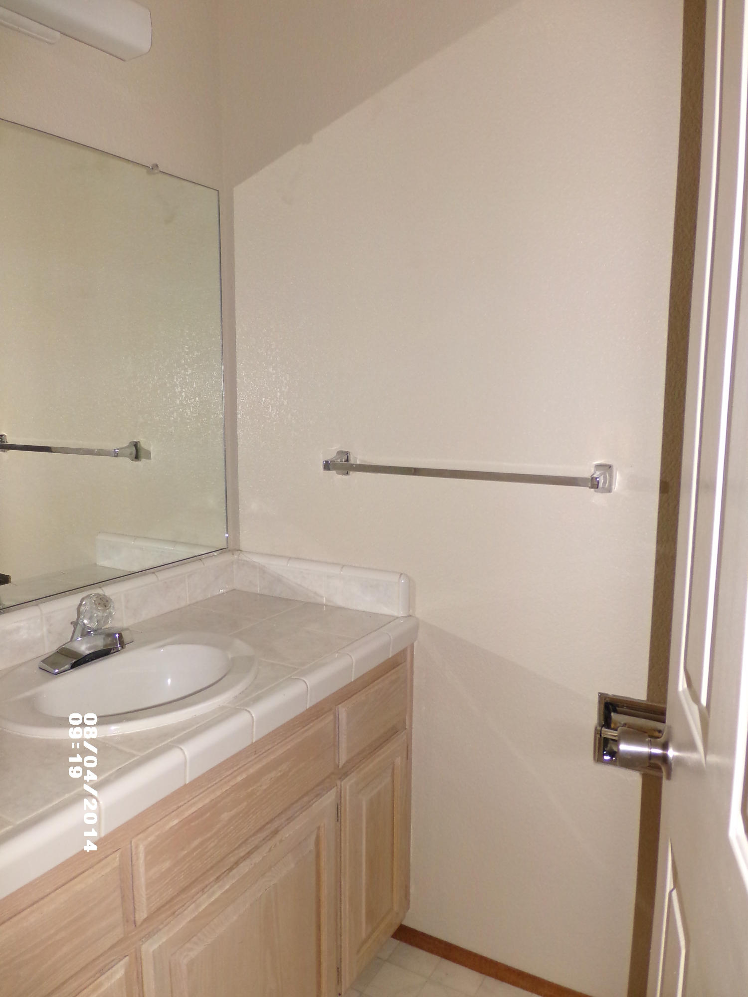 3161 Brent Road Redding, CA 96002 - Photo 15 of 22 Half Bath