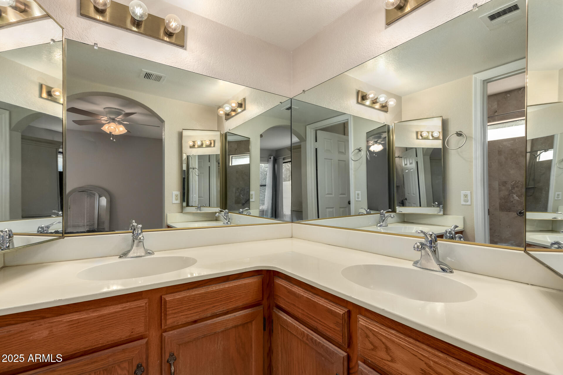 21 West Ranch Road Tempe, AZ 85284 - Photo 18 of 25 14 - Ranch