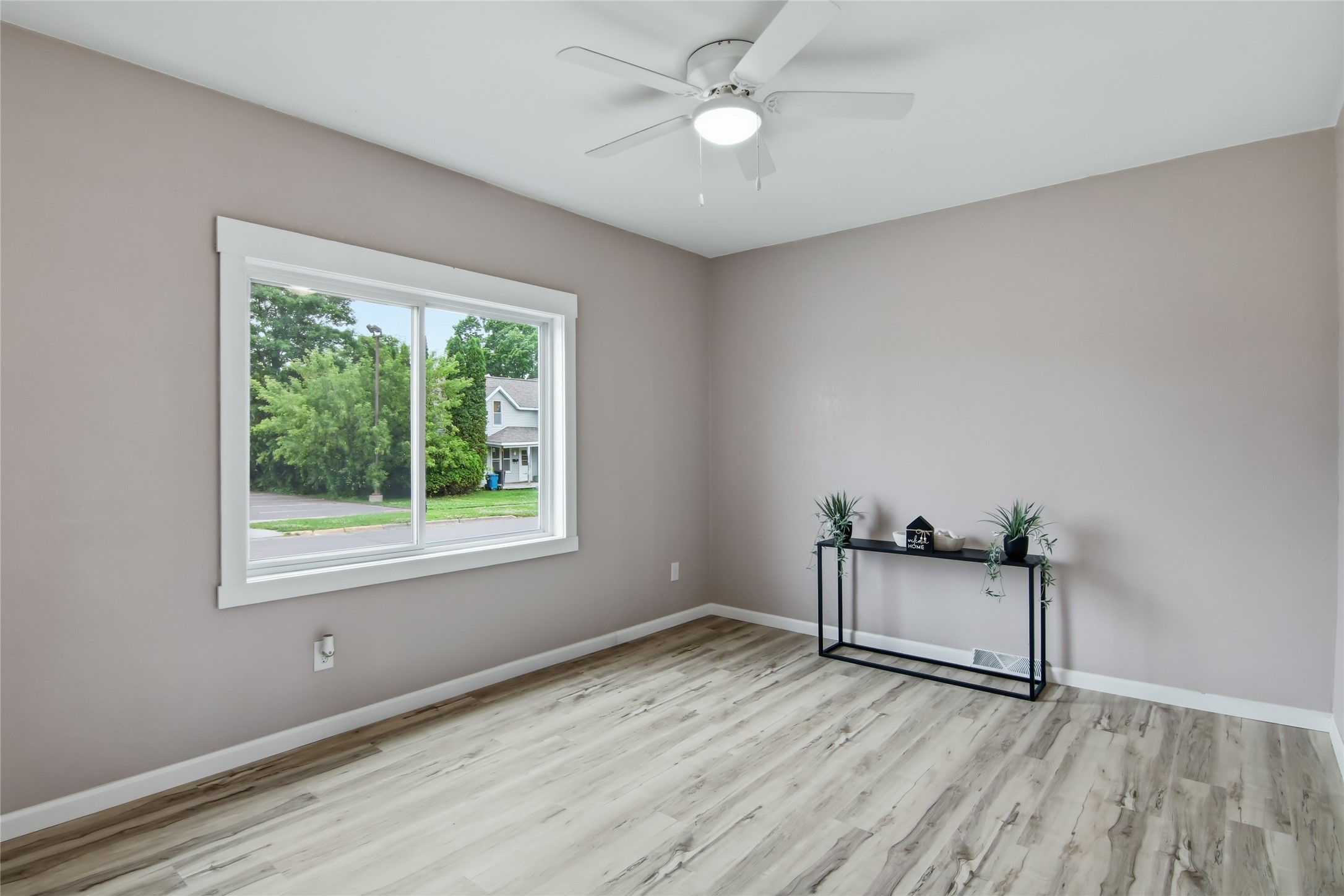 20 North 4th Street Barron, WI 54812 - Photo 3 of 38