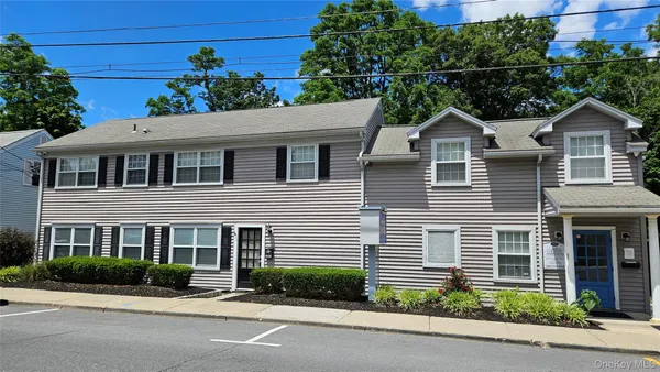 $2,900 | 222 Main Street, Unit UPSTAIRS, Cornwall, NY 12518