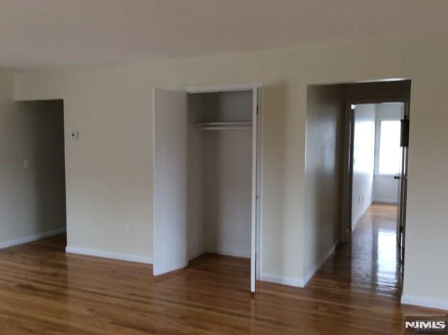 64 Renaissance Drive, Unit 2 Clifton, NJ 07013 - Photo 4 of 14