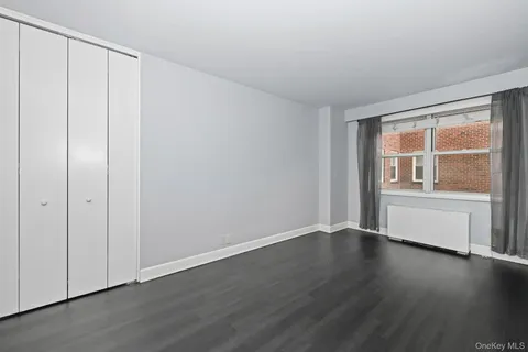 $250,000 | 260 Garth Road, Unit 3K4, Scarsdale, NY 10583