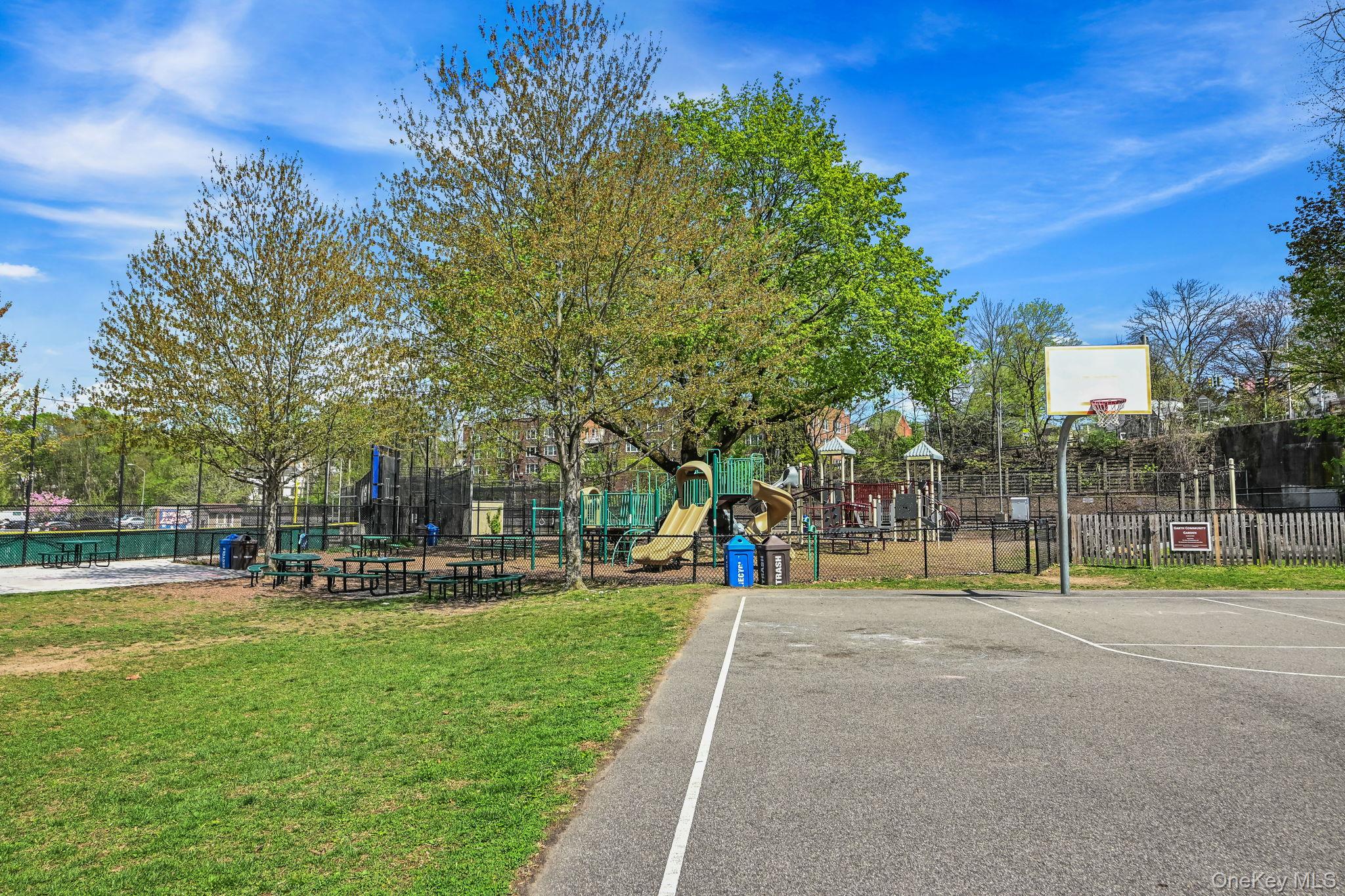 260 Garth Road, Unit 3K4 Scarsdale, NY 10583 - Photo 17 of 18