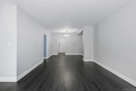 $250,000 | 260 Garth Road, Unit 3K4, Scarsdale, NY 10583