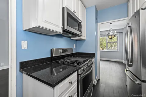 $250,000 | 260 Garth Road, Unit 3K4, Scarsdale, NY 10583