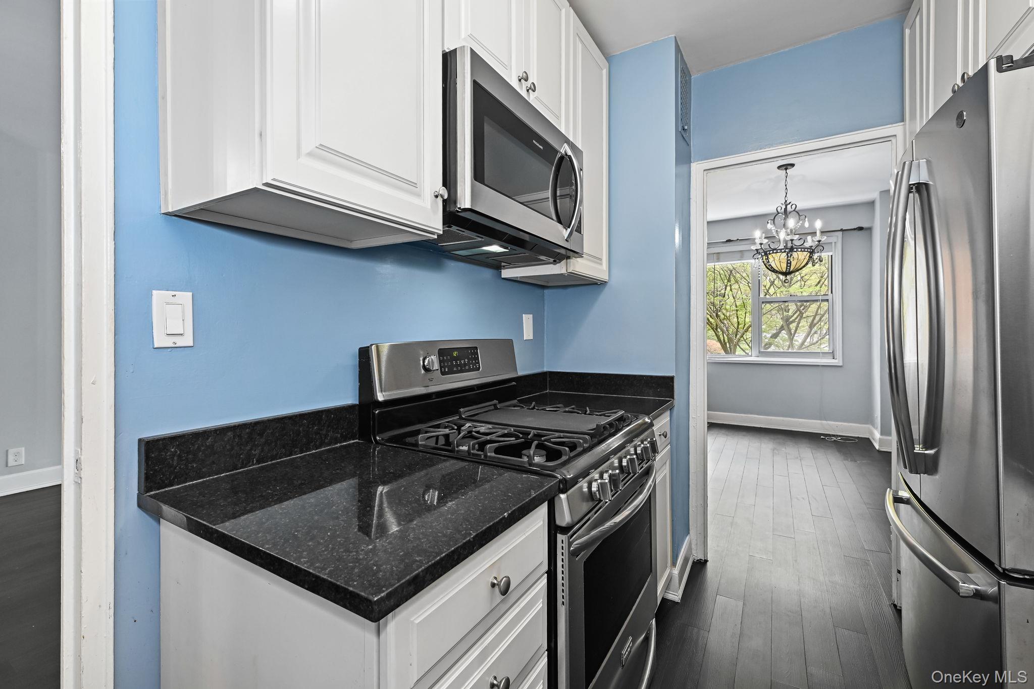 260 Garth Road, Unit 3K4 Scarsdale, NY 10583 - Photo 8 of 18