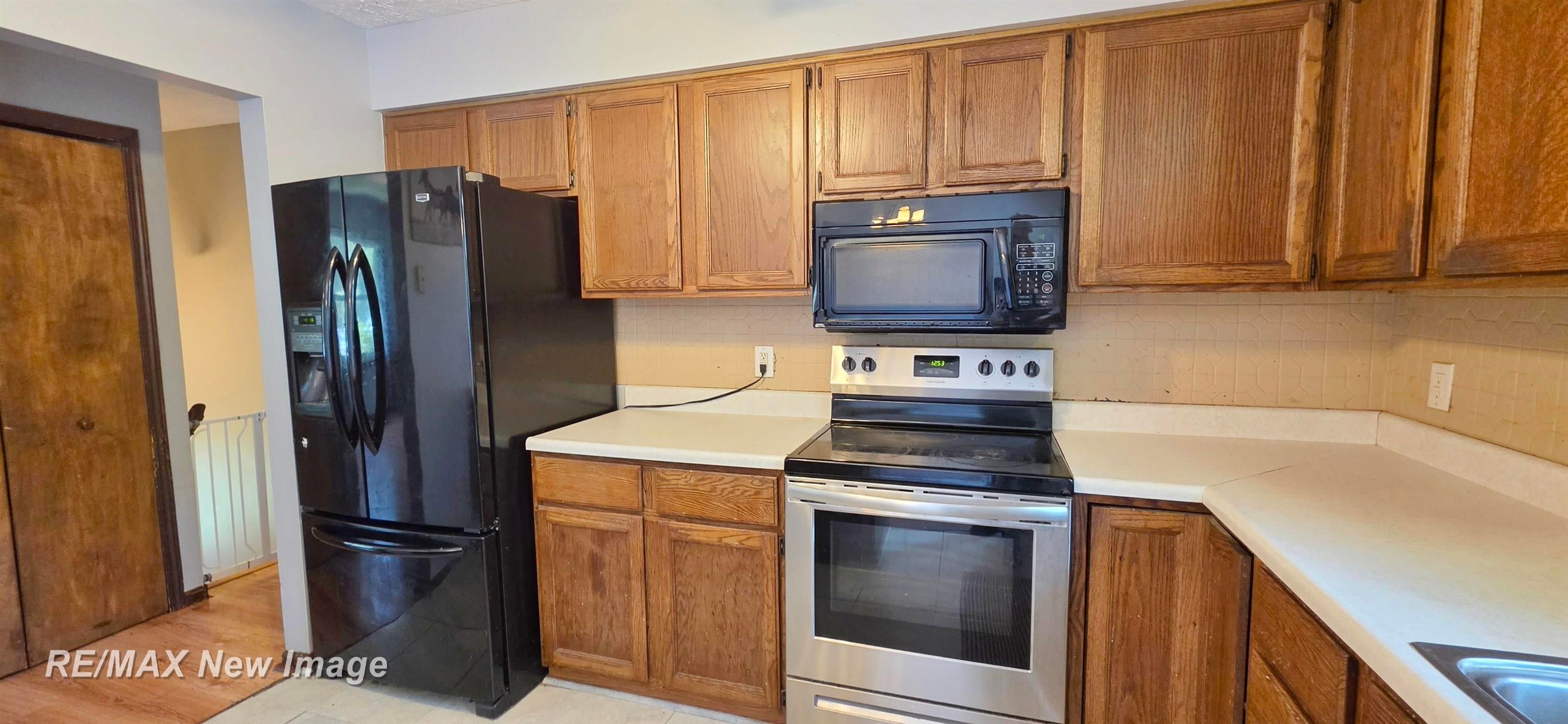 16807 Oakley Road Chesaning, MI 48616 - Photo 11 of 60 Gallery Image 11