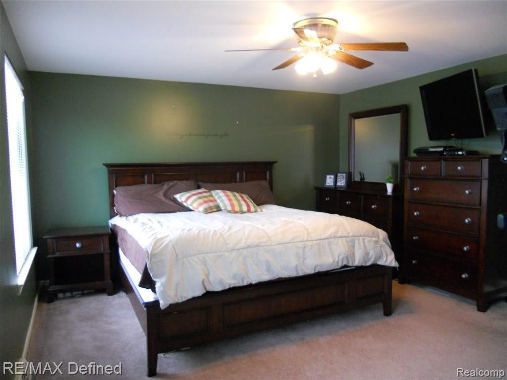 747 Cardinal Court Howell, MI 48843 - Photo 18 of 25 Beautiful master bedroom retreat!