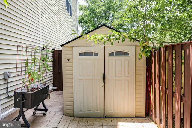 $589,900 | 12 Garnet Way, Fredericksburg, VA 22405