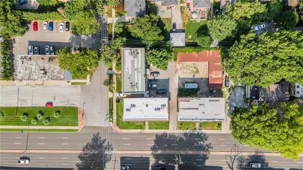 $6,550,000 | 3732 SW Trafficway, Kansas City, MO 64111