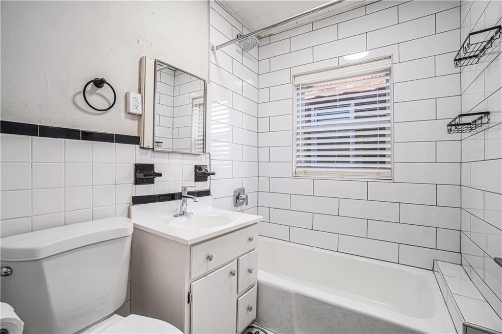 3732 SW Trafficway Kansas City, MO 64111 - Photo 17 of 36