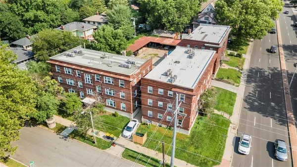 $6,550,000 | 3732 SW Trafficway, Kansas City, MO 64111