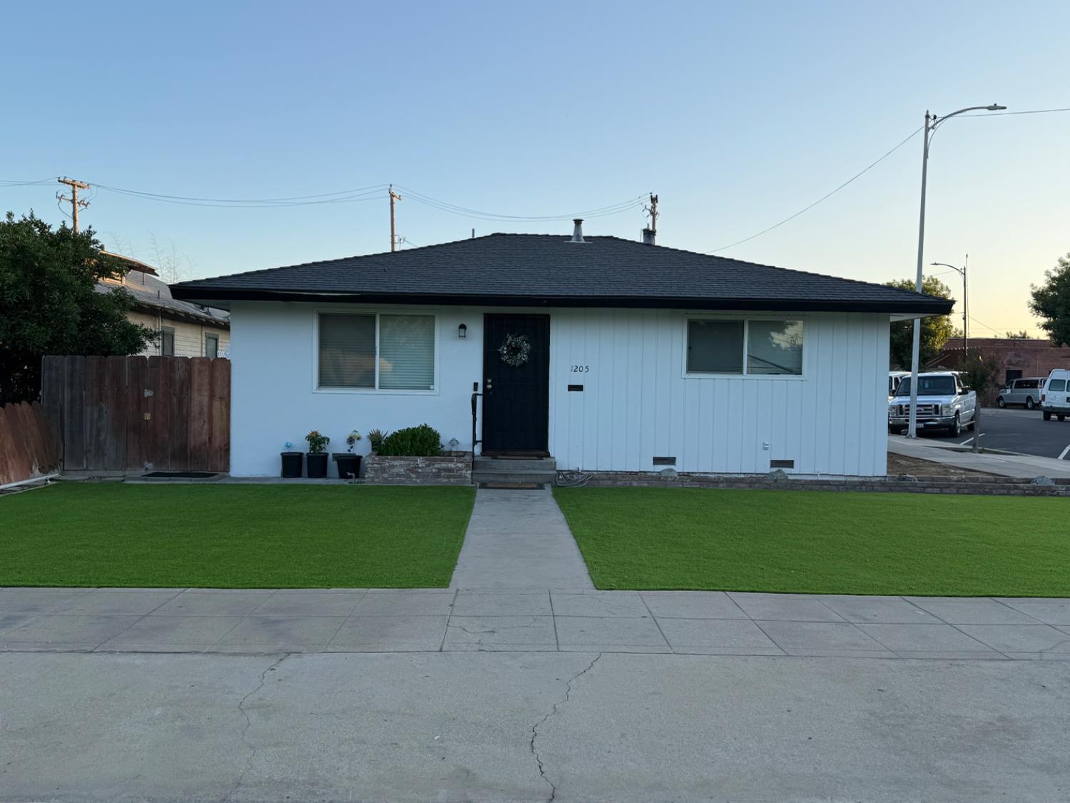1205 F Street Reedley, CA 93654 - Photo 18 of 33 Gallery Image 18