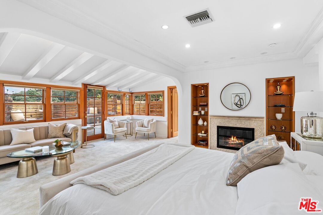 702 North Rodeo Drive Beverly Hills, CA 90210 - Photo 16 of 29