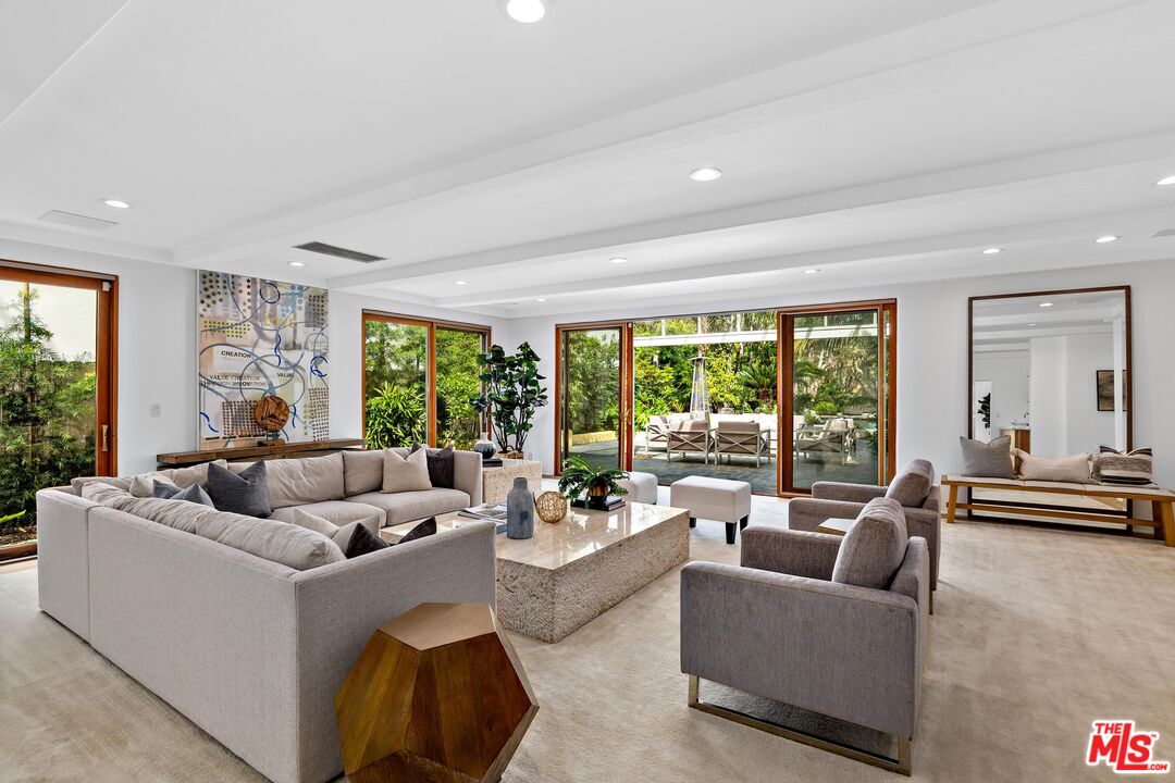 702 North Rodeo Drive Beverly Hills, CA 90210 - Photo 6 of 29