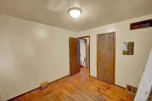 a view of empty room