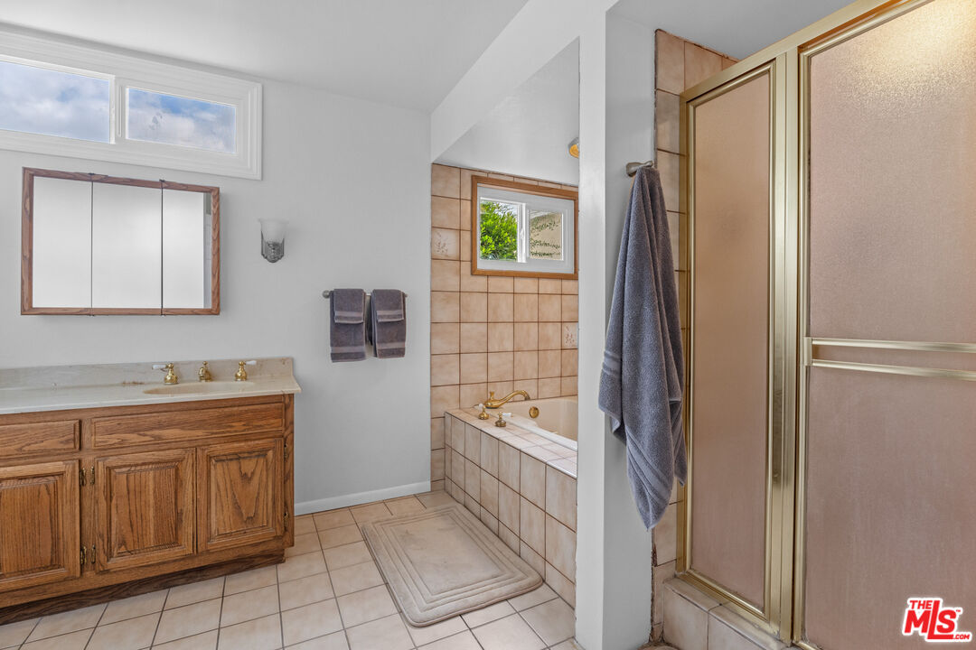 24212 Highlander Road West Hills, CA 91307 - Photo 10 of 15 Gallery Image 10